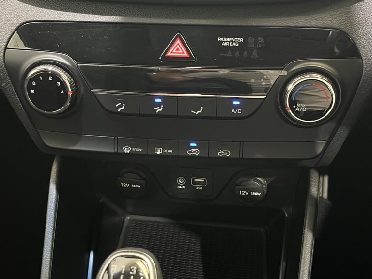 2016 Hyundai TUCSON 1.7 CRDi Blue Drive S 5dr 2WD ESTATE DIESEL Manual