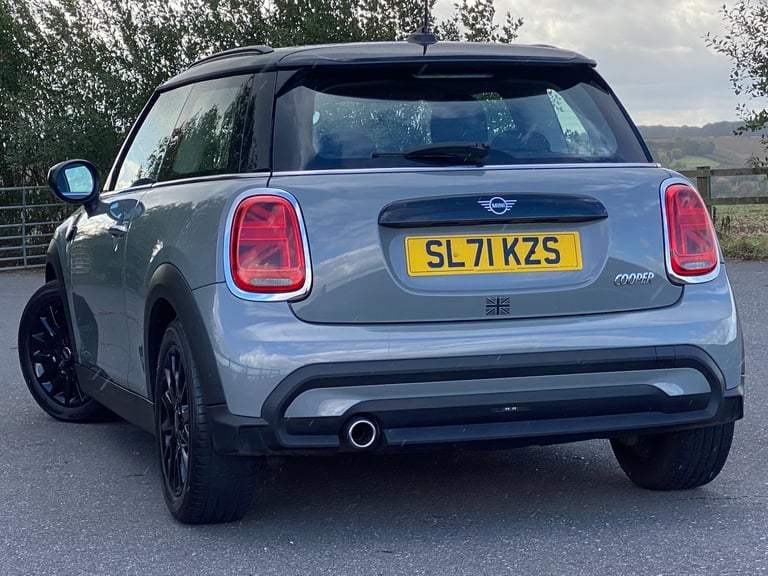 2021 MINI Hatch 1.5 Cooper Classic Auto 3dr - Apple CarPlay &amp; Sat Nav &amp; Cruise Control HA...