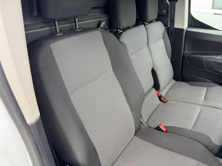 2021 Vauxhall Combo 1.5 Turbo D 2300 Sportive Panel Van 6dr Diesel Manual L2 H1 Euro 6 (100 ps) P...