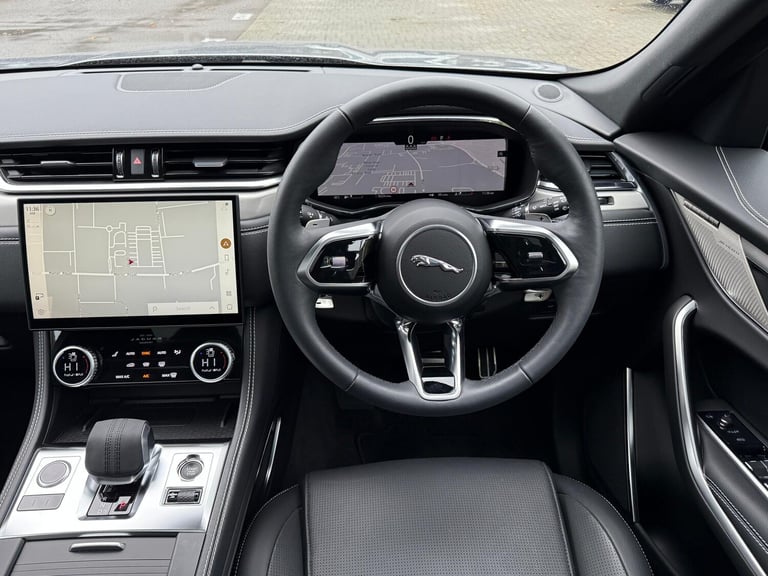2024 Jaguar F-Pace 2.0 D200 MHEV R-Dynamic SE Black SUV 5dr Diesel Auto AWD Euro 6 (s/s) (204  ES...