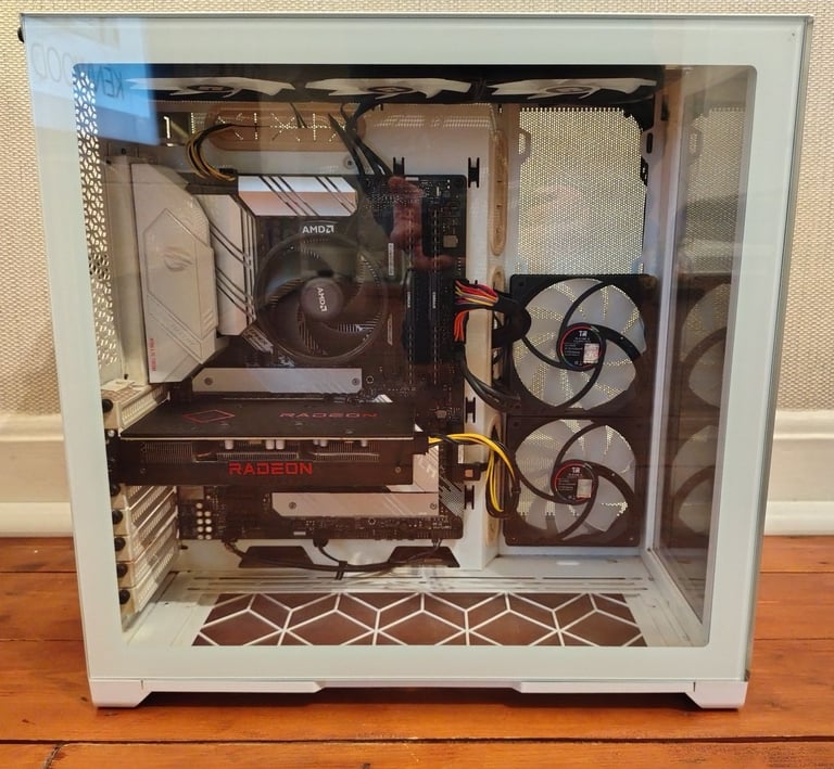 Gaming PC - Ryzen 5500, RX 6600 XT, 16GB DDR4, 1TB, Windows 11 Pro, aRGB