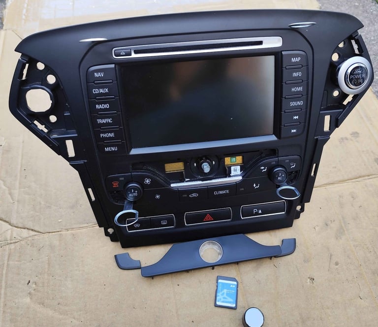  Ford Mondeo MK4 Control Unit 2010-2014 + Sd Card Maps + the four buttons at the bottom  £90