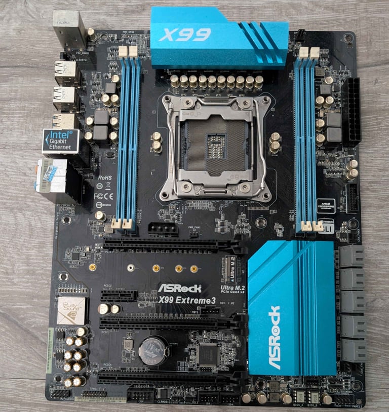 ASRock X99 Extreme3 motherboard (can post)