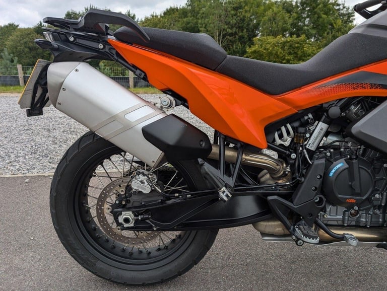 2021 KTM 890 ADVENTURE