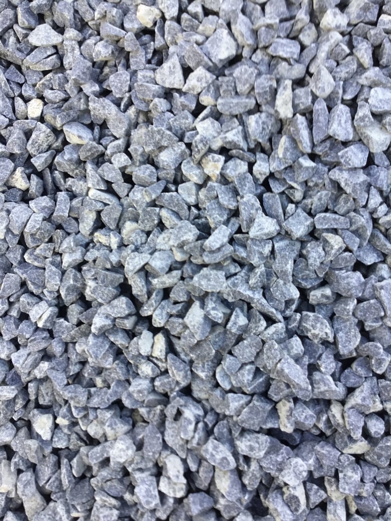 20 mm Nevis Grey bulk bags garden and driveway chips/ gravel/ stones 