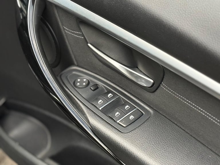 2017 BMW 3 Series 2.0 320i Sport Euro 6 (s/s) 4dr Saloon Petrol Manual