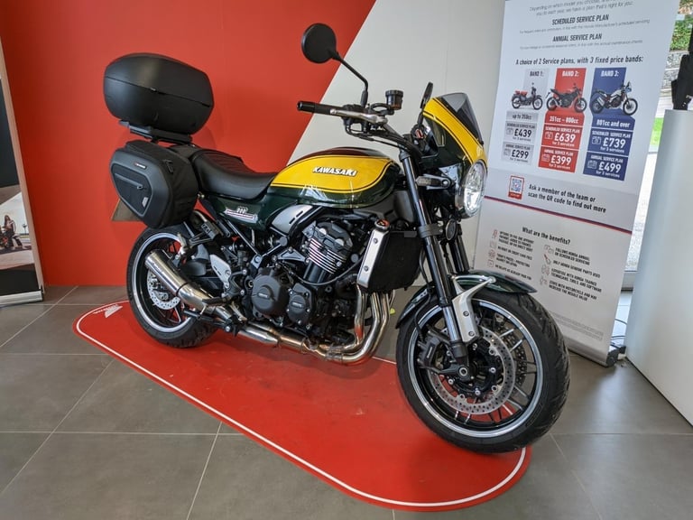 image for 2024 KAWASAKI Z900RS GREEN METALLIC / YELLOW FULLY LOADED SUPER CLEAN 
