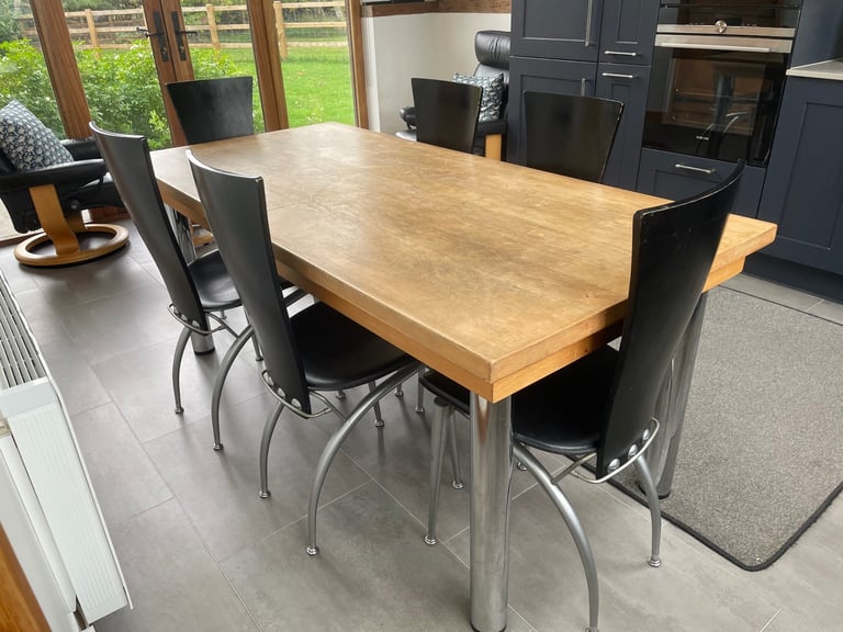 image for Kitchen/dining table and six chairs