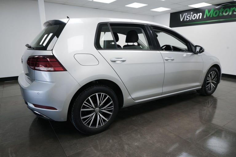 2018 Volkswagen Golf 1.6 TDI SE [Nav] 5dr HATCHBACK DIESEL Manual