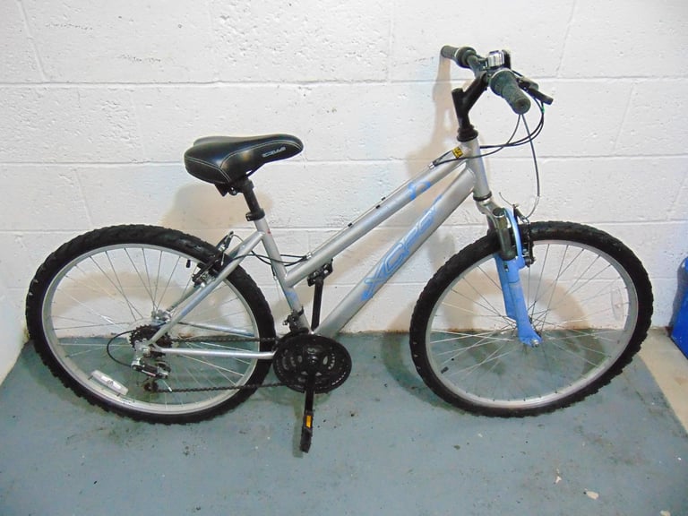 Apollo XC26 (17 inch frame) Hardtail Mountain Bike (free local delivery)