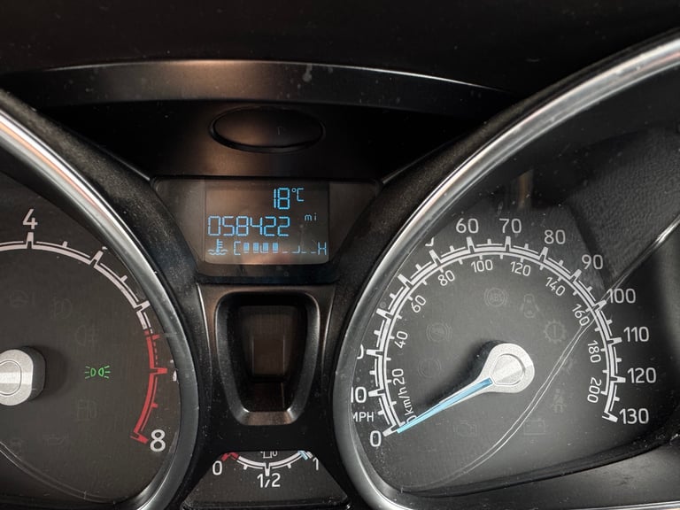 Ford, ECOSPORT, Hatchback, 2017, Manual, 998 (cc), 5 doors