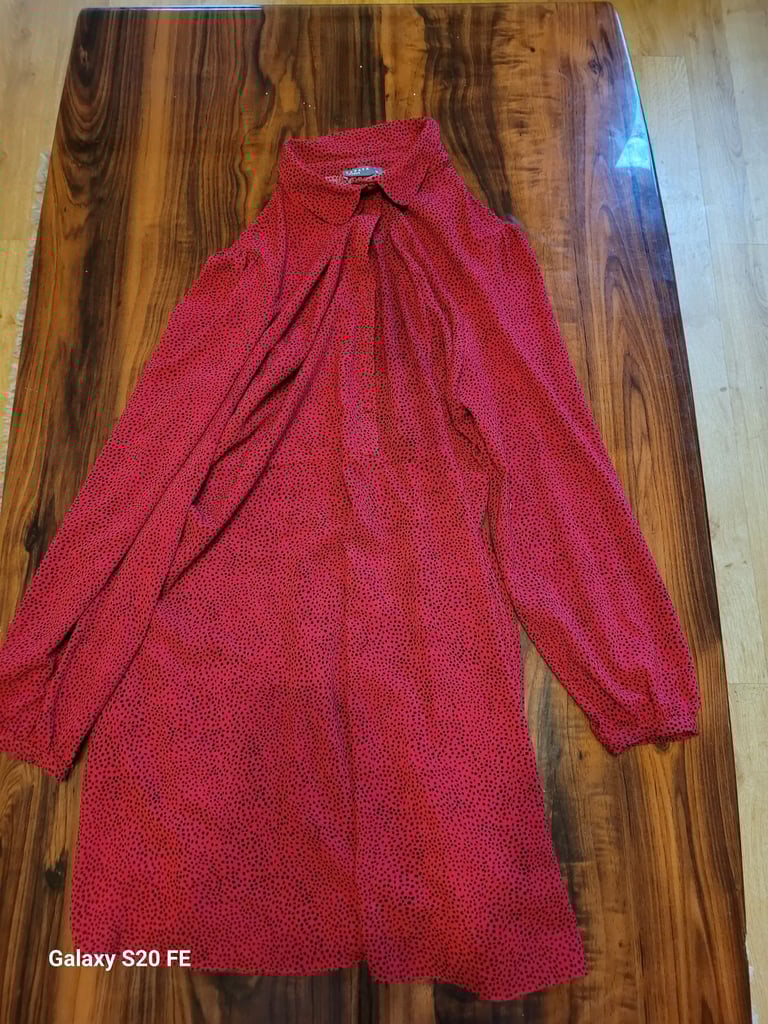 Preloved Papaya Woman Red & Black Polka Dot Mini Dress Size 18 - Button Up Blouse Style 