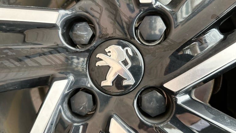 2021 Peugeot 2008 1.2 PureTech Allure Premium SUV 5dr Petrol Manual Euro 6 (s/s) (100 ps) SUV Pet...