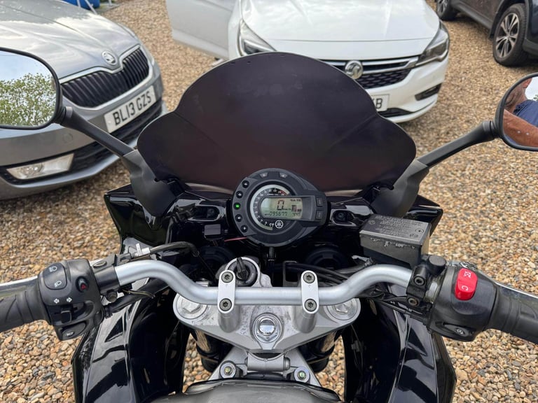 YAMAHA FZ6 