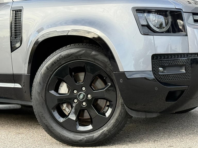 2022 Land Rover Defender 110 3.0 D300 MHEV HSE SUV 5dr Diesel Auto 4WD Euro 6 (s/s) (300 ps) ESTA...
