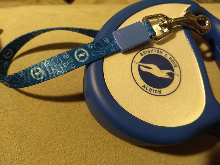 Brighton and Hove Albion retractable Dog lead. 3 metres.