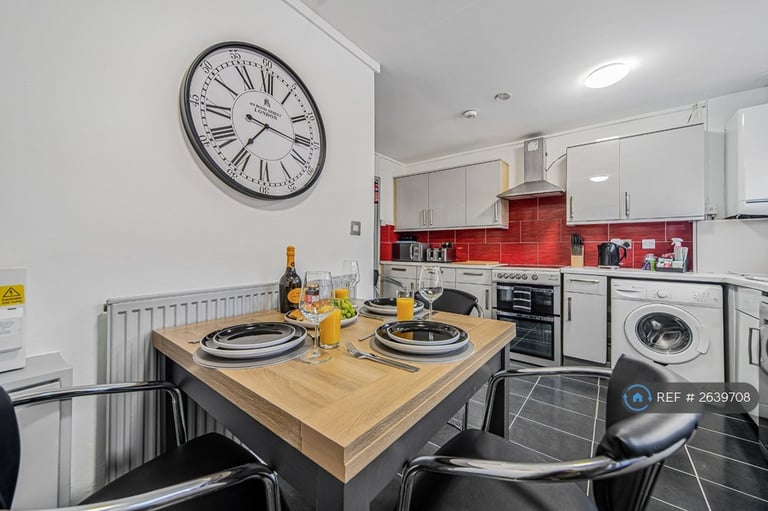 3 bedroom flat in Kilby Avenue, Birmingham, B16 (3 bed) (#2639708)