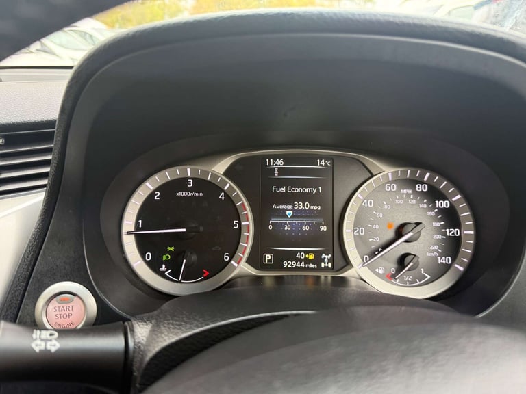 2016 Nissan Navara Double Cab Pick Up Tekna 2.3dCi 190 4WD Auto PICK UP DIESEL Automatic