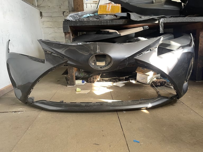 TOYOTA YARIS MK3 FACELIFT FRONT BUMPER P/N: 52119-0DA40 (2017-2020)