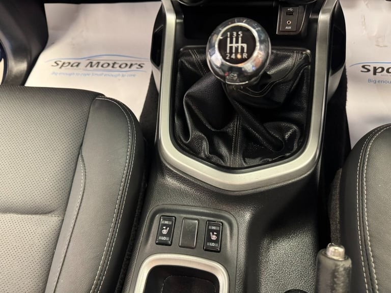 2019 Nissan Navara 2.3 dCi Tekna Pickup Double Cab 4dr Diesel Manual 4WD Euro 6 (s/s) (190 ps) PI...