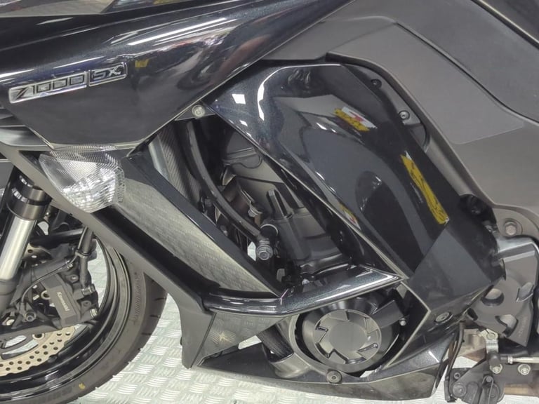 KAWASAKI Z1000SX