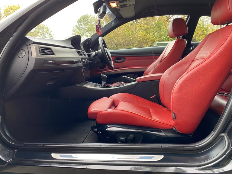 2012 BMW Series 318i Couple M Sport Sport Plus Edition Lci