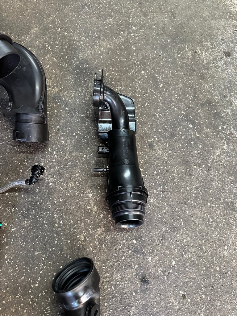 Vauxhall Corsa Inlet Manifold, Airbox & Air Pipes, 2020 Corsa, 1.2 Turbo Petrol