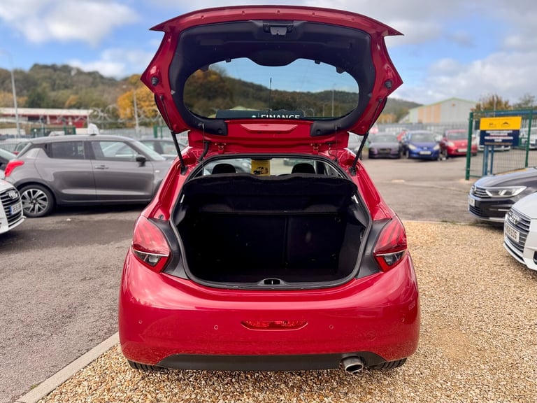 2015 Peugeot 208 1.6 BlueHDi 120 GT Line 5dr HATCHBACK Diesel Manual