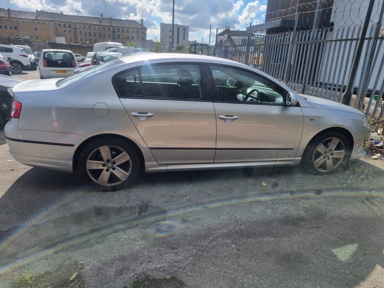 Volkswagen Passat r line breaking 