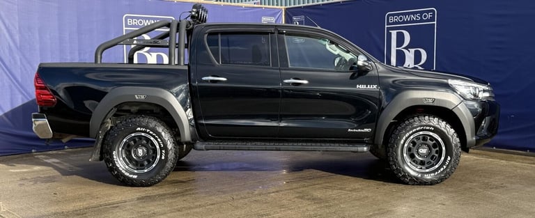 2019 Toyota Hilux 2.4 D-4D Invincible 50 Pickup Double Cab 4dr Diesel Auto 4WD Euro 6 (s/s) ( Pic...