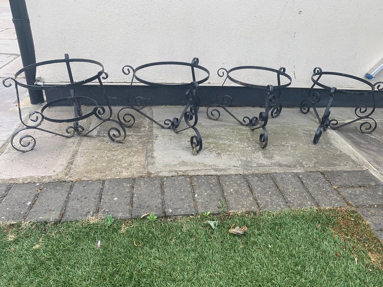 Plant pot holders in Bexleyheath, London Gumtree