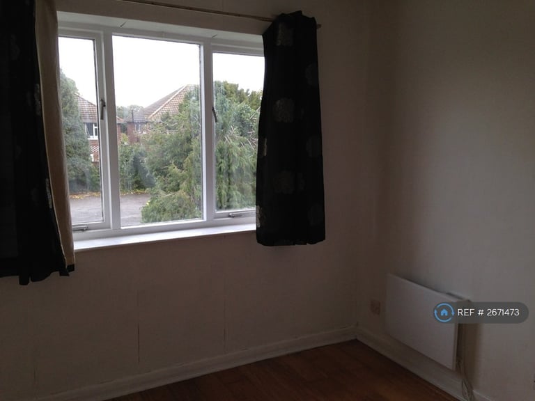 1 bedroom flat in Edwaroad Harvey Court, Belvedere, DA17 (1 bed) (#2671473)