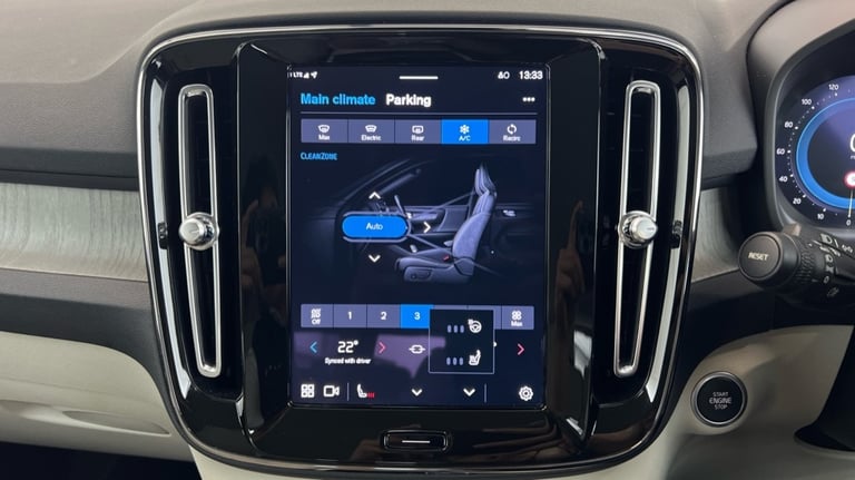 2022 Volvo XC40 2.0 B4P Plus Dark 5dr AWD Auto ESTATE PETROL Automatic