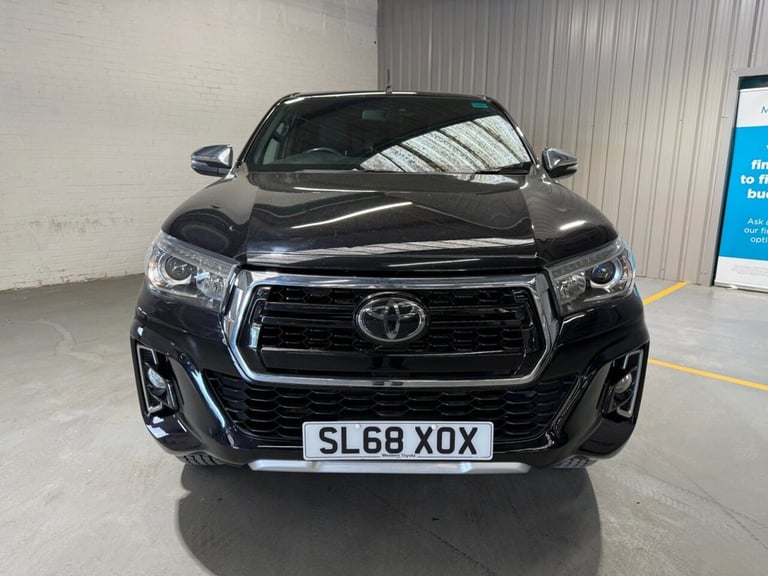2018 68 TOYOTA HI-LUX 2.4 D-4D INVINCIBLE X PICKUP DOUBLE CAB 4DR DIESEL AUTO 4W