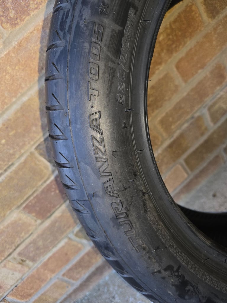 Bridgestone Turanza T005 tyre, size 225/50R17 98Y XL - BMW 3 RFT - new with label