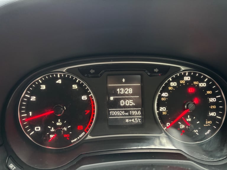 Audi, A1, Hatchback, 2011, Manual, 1197 (cc), 3 doors