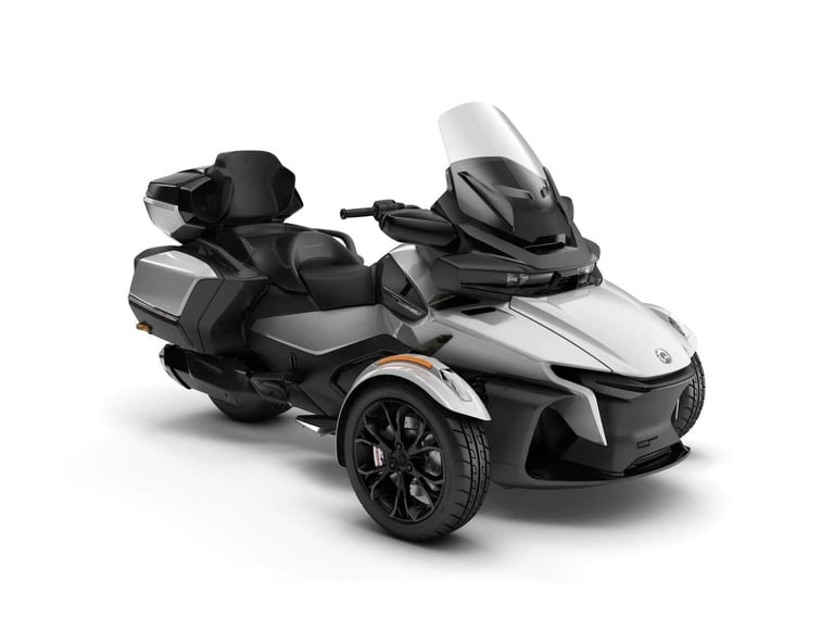 Can-Am RT LTD — Hyper Silver / Carbon Black / Mineral Blue