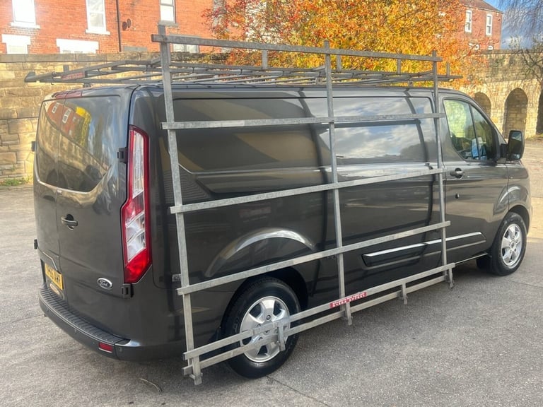 2015 Ford Transit Custom 2.2 TDCi 290 Limited Panel Van 5dr Diesel Manual L2 H1 (186 g/km, 123 bh...
