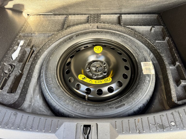 2016 FORD KUGA TITANIUM 1.5 PETROL ECO BOOST SUV MANUAL + 10 FORD SERVICES 