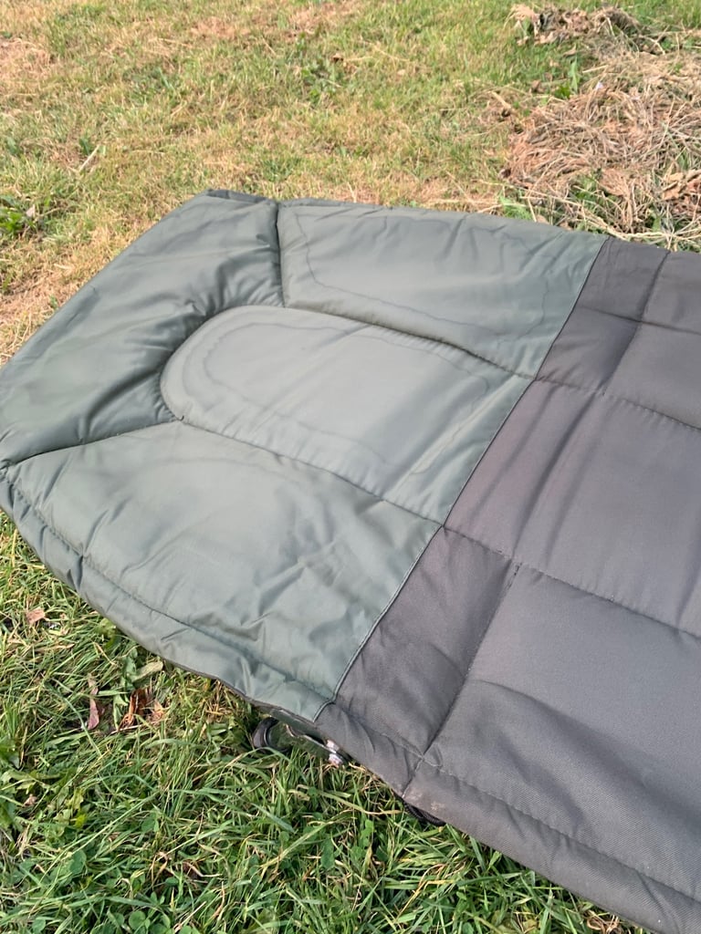 Terry Hearn Clubman Bed Chair Excellent Condition 