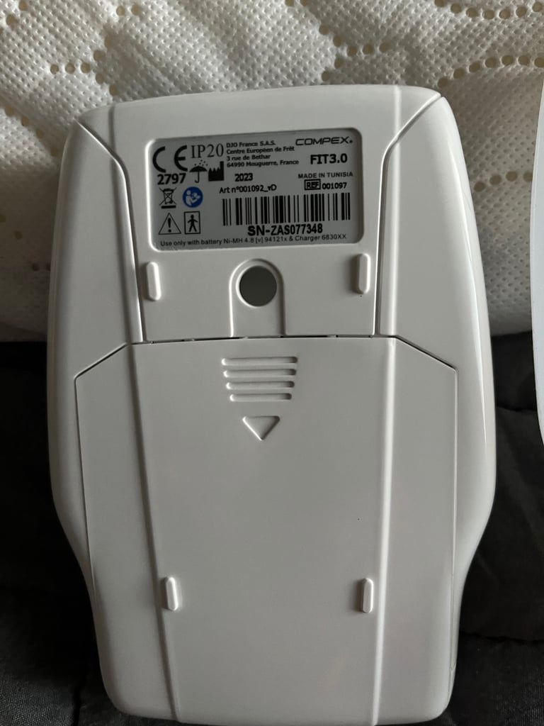 Compex Fit 3.0 Muscle Stimulator EMS with Tens Rehab Recovery Device