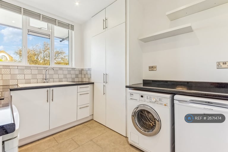 4 bedroom flat in Marlow House, London, W2 (4 bed) (#2671474)