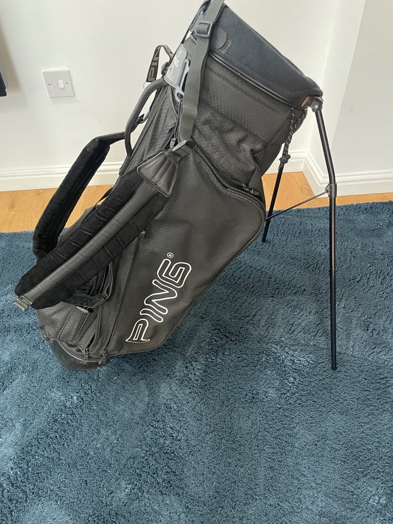 Ping hoofer 2 stand bag 
