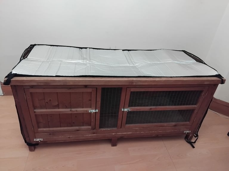 Rabbit outdoor hutch 