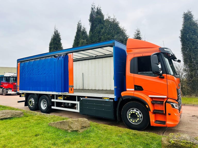 2023 (23) IVECO S-WAY 400 CNG 6X2 REAR LIFT STEER AXLE CURTAINSIDERS