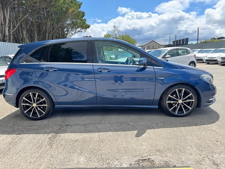 2025 Mercedes-Benz AROCS 1.6 B 180 Blue Efficiency MPV PETROL Automatic