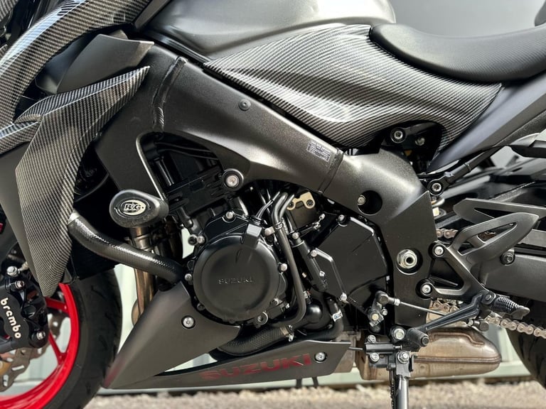 2017/17 Suzuki GSX-S1000 Motorcycle 