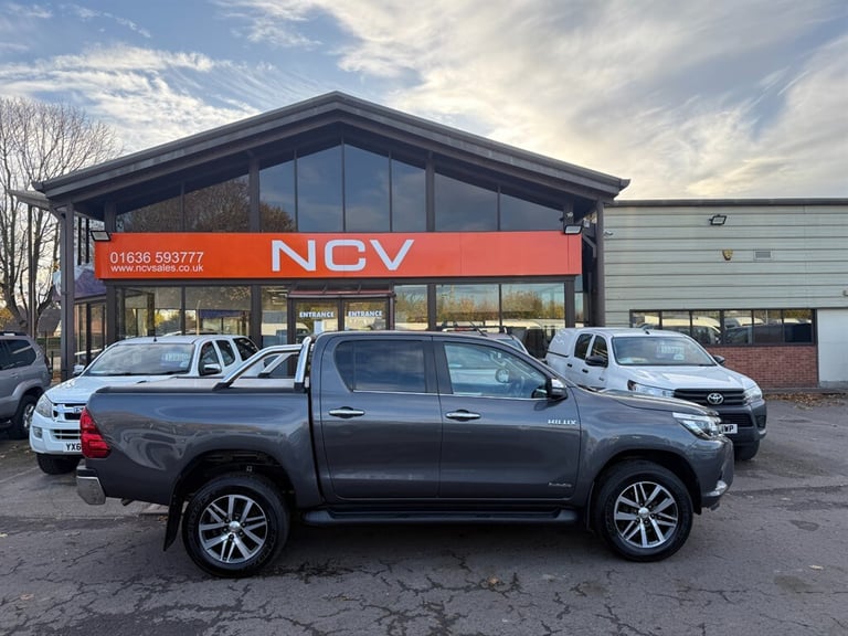 2018 Toyota Hilux Invincible D/Cab Pick Up 2.4 D-4D PICK UP DIESEL Manual