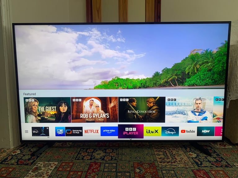 image for SAMSUNG UE50RU7020 50 Inch Smart 4K Ultra HD HDR LED TV