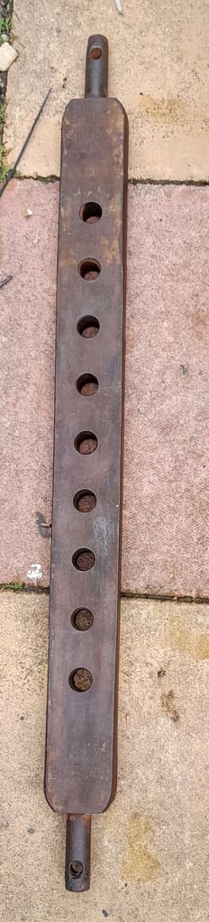 image for Tractor 9 hole draw bar CAT 2